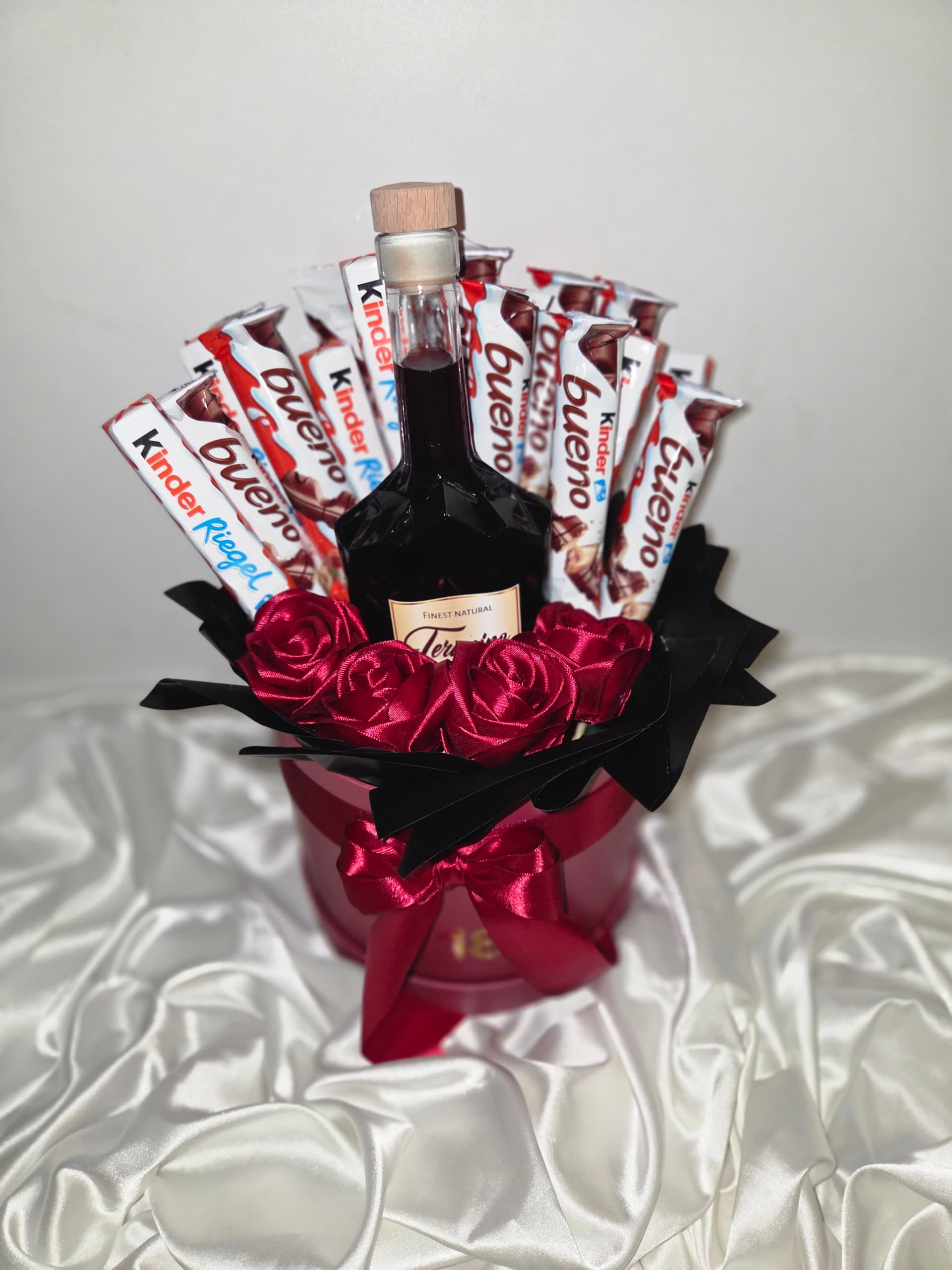 Personalizirani pokloni - Dekoracije Novak - Elegantne dekoracije za proslave